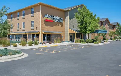 Photo 2 - Ledgestone Suites Hotel Billings
