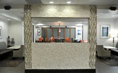 Photo 5 - Hampton Inn Carrizo Springs