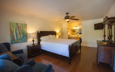 Photo 5 - The Jack London Lodge