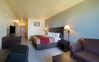 Photo 5 - Econo Lodge Inn & Suites Bridgeport