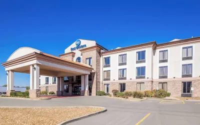 Photo 2 - Best Western St. Louis Airport North Hotel & Suites