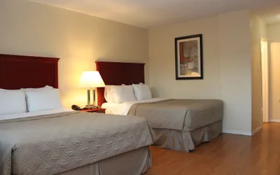 Photo 4 - Budget Inn Lompoc
