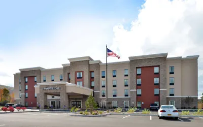 Photo 2 - Hampton Inn Corning/Painted Post