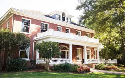 Photo 2 - Huffman Manor Inn