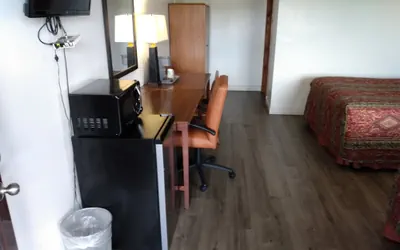 Photo 5 - ELDORADO MOTEL