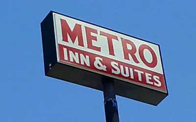 Photo 2 - Metro Inn & Suites