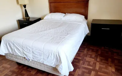 Photo 4 - Metro Inn & Suites