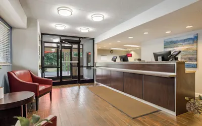 Photo 3 - HomeTowne Studios By Red Roof Princeton – Ewing/ Lawrenceville