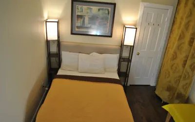 Photo 3 - Motel Casa Downtown Guest House
