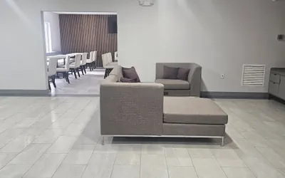 Photo 2 - Wingate Suites by Wyndham Youngstown - Austintown