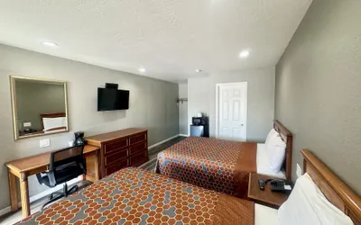 Photo 5 - Villa Court Inn Oroville