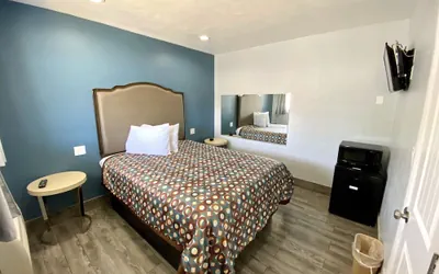 Photo 4 - Dixie Motel