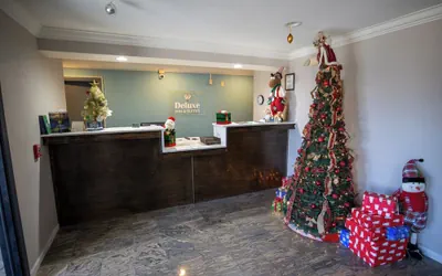 Photo 3 - Deluxe Inn & Suites Morgan City