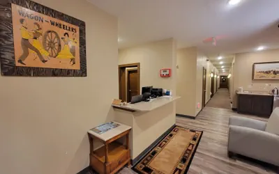 Photo 3 - Wagon Wheel Hotel