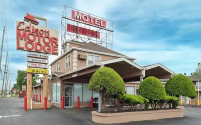 Photo 2 - Edison Motor Lodge