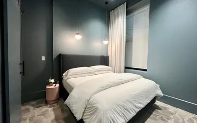 Photo 3 - The Thomas Hotel