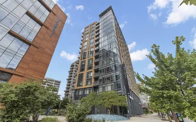 Photo 2 - Placemakr Marymount Ballston