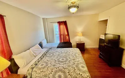 Photo 2 - Motel House