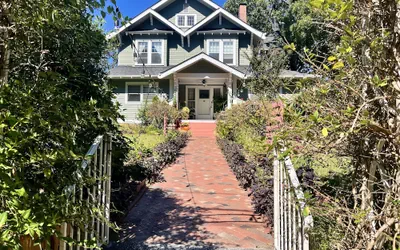Photo 2 - Greenwood Bed & Breakfast