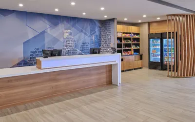 Photo 2 - SpringHill Suites by Marriott Detroit Dearborn
