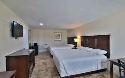 Photo 5 - Monterrey Motel Padre Island, Corpus Christi By Oyo