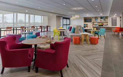 Photo 4 - Home2 Suites by Hilton Scottsdale North