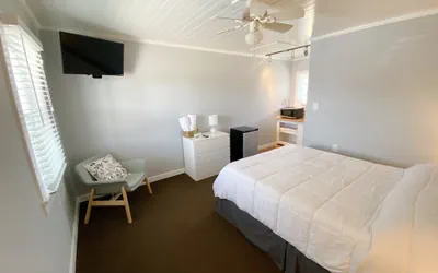 Photo 3 - Tower Circle Motel