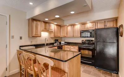 Photo 5 - Westwind 306l 1BD 1BA Condo