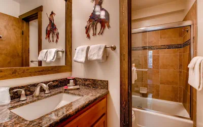 Photo 2 - Westwind 108 2BD 2BA Platinum Condo in Lionshead Village