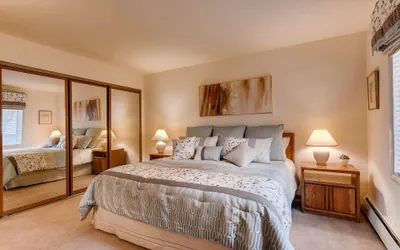 Photo 4 - Westwind 109 1BD 1.5ba Gold Condo in Lionshead Village