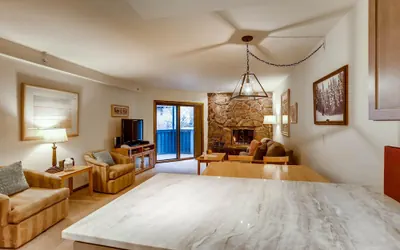 Photo 3 - Westwind 109 1BD 1.5ba Gold Condo in Lionshead Village