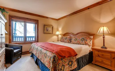 Photo 5 - Westwind 201 2BD 2BA Platinum Condo in Lionshead Village