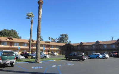 HOTEL SALINA