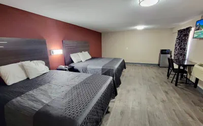 Photo 5 - Budget Inn & Suites