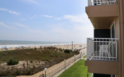 Photo 2 - Dunes Suites Oceanfront