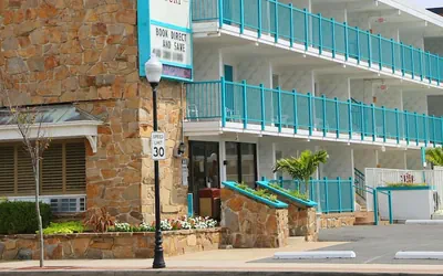Photo 3 - Dunes Suites Oceanfront
