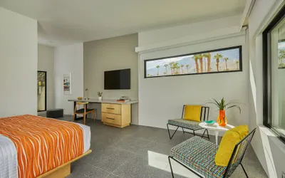 Photo 5 - Twin Palms Resort - A Gay Men's Resort