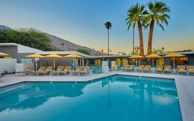 Photo 2 - Twin Palms Resort - A Gay Men's Resort