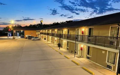 Economy Inn Sweetwater I-75