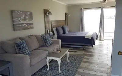 Photo 4 - Willow Beach Resort
