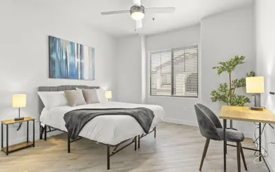 Photo 5 - CozySuites at Glendale