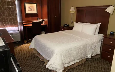 Photo 5 - The Addison Hotel, SureStay Collection by Best Western