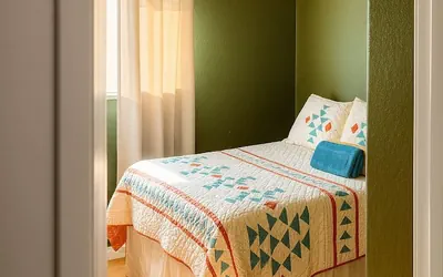 Photo 5 - Private bedroom in Peach Blossom Country House