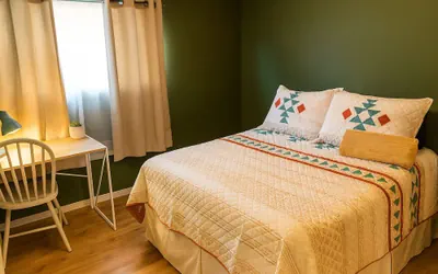 Photo 4 - Private bedroom in Peach Blossom Country House
