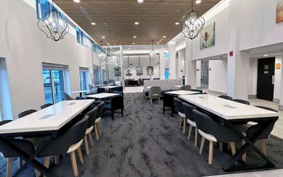 Photo 5 - La Quinta by Wyndham Chicago O'Hare Airport