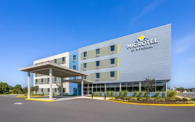 Photo 2 - Microtel Inn & Suites By Wyndham Rehoboth Beach