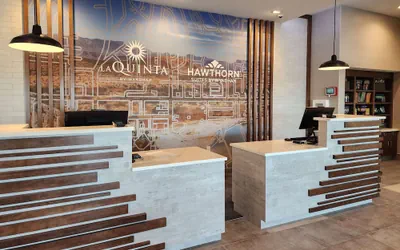 Photo 3 - Hawthorn Extended Stay by Wyndham Del Rio
