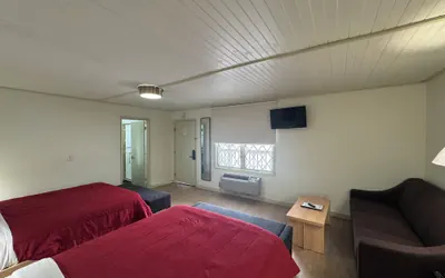 Photo 4 - Ski Mountain Lodge