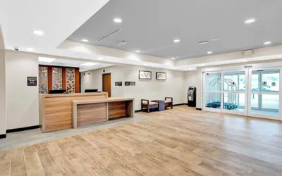 Photo 2 - Candlewood Suites Detroit - Auburn Hills by IHG