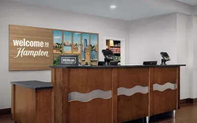 Photo 4 - Hampton Inn & Suites Lynchburg